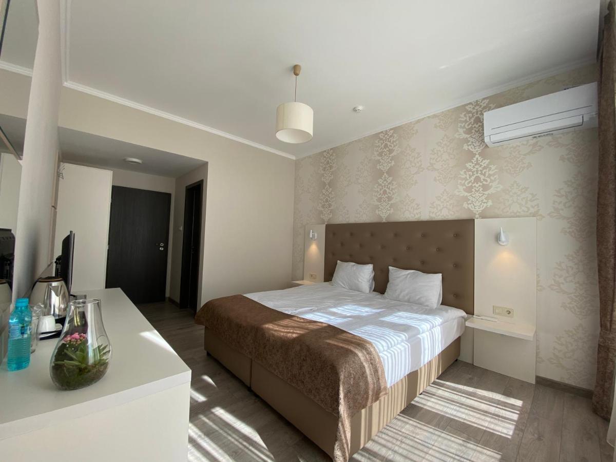 Comfort Guest Rooms Kazanlŭk Exterior foto